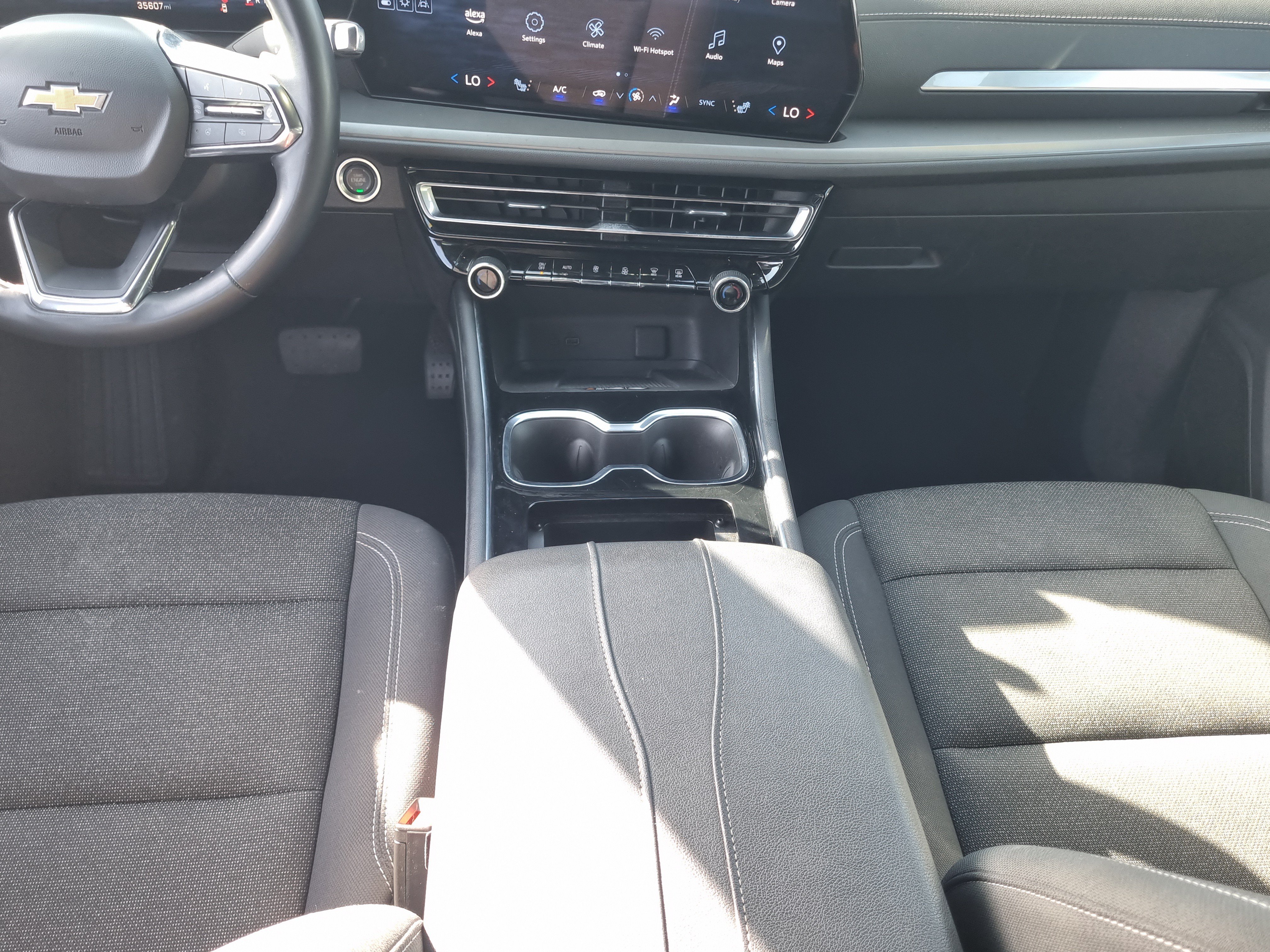 Used 2024 Chevrolet Traverse LT FWD image 22