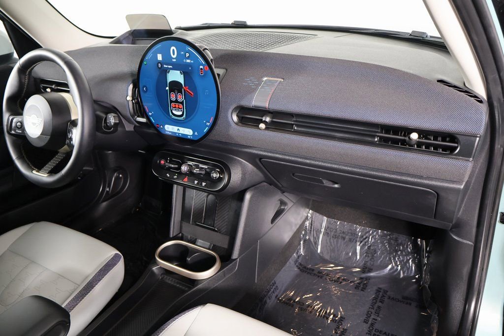 Used 2025 MINI Cooper S image 9