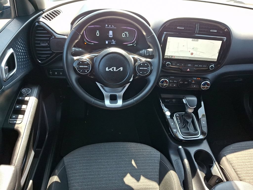 Certified 2023 Kia Soul EX FWD image 11