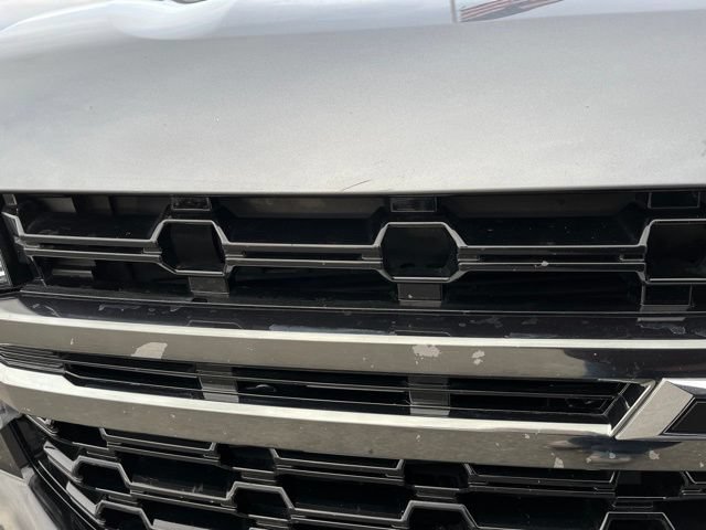 Used 2022 Chevrolet Suburban Z71 w/ Off-Road Capability Package AWD/4WD image 4