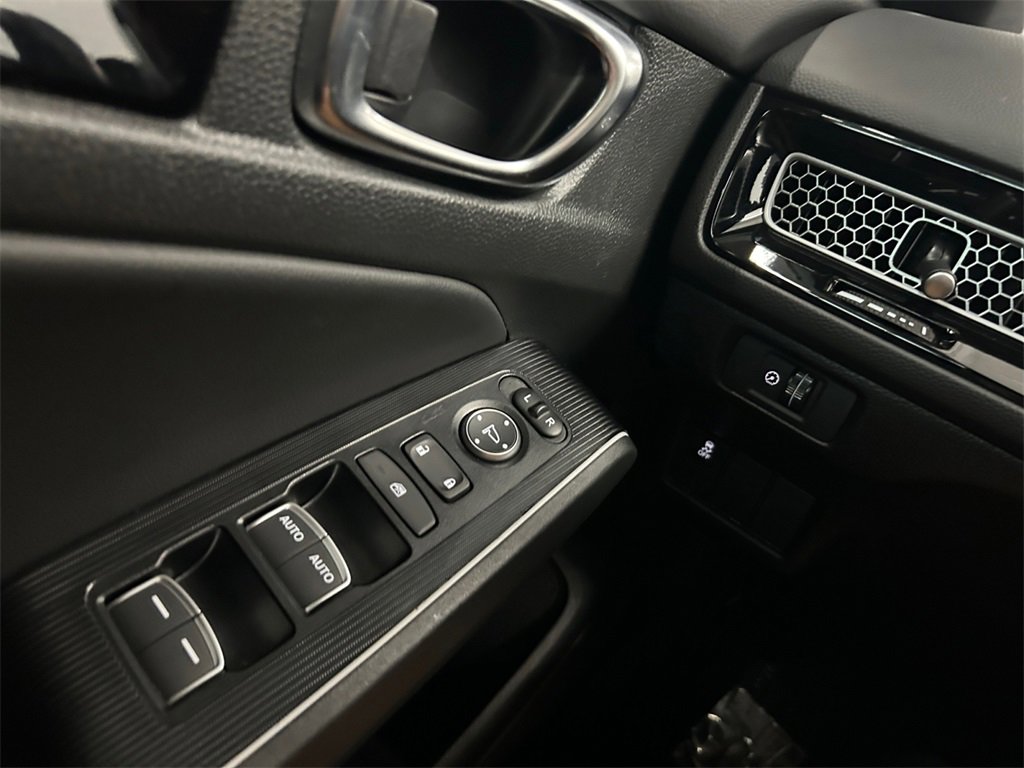 Used 2025 Honda Civic Sport Touring image 28