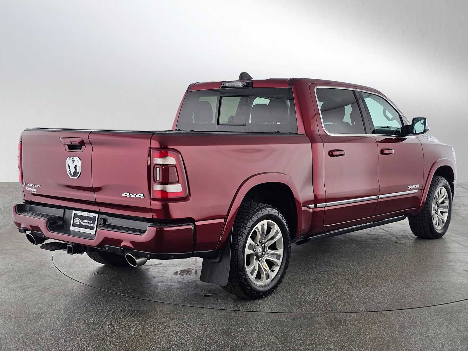 Used 2024 RAM 1500 Limited AWD/4WD image 5