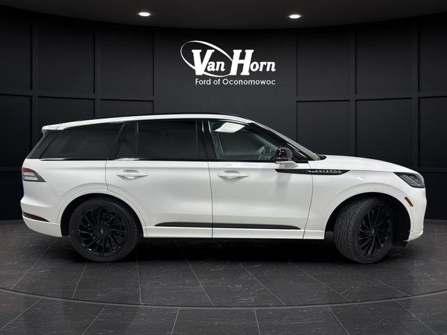 Used 2025 Lincoln Aviator Reserve w/ Equipment Group 201A AWD/4WD image 8