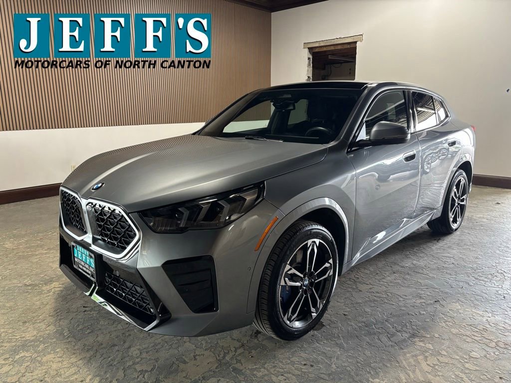 Used 2025 BMW X2 xDrive28i w/ M Sport Package AWD/4WD image 1