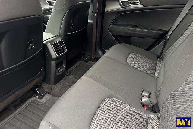 Used 2026 Kia Sportage S image 14