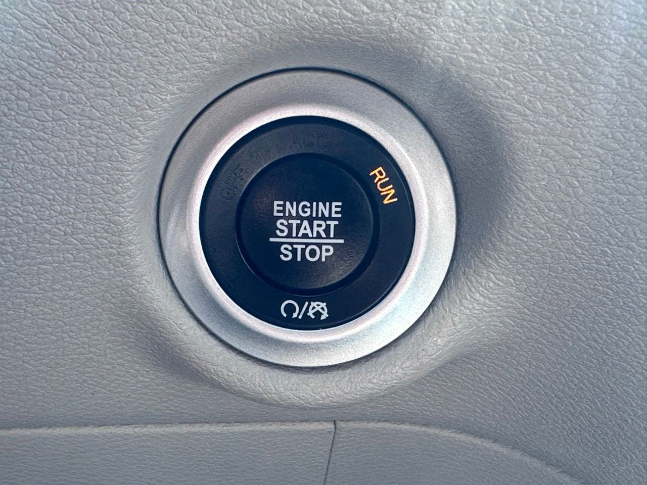 Used 2023 Chrysler Voyager LX FWD image 28