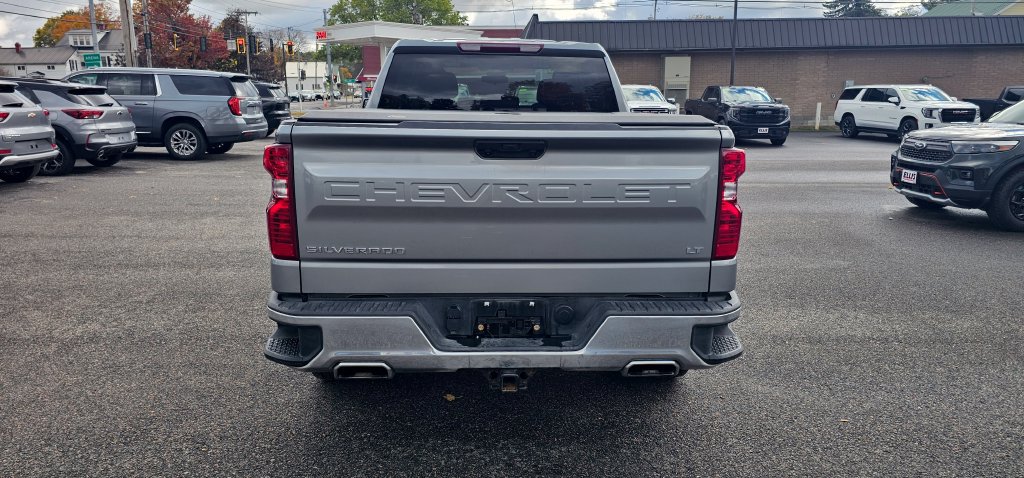 Used 2023 Chevrolet Silverado 1500 LT AWD/4WD image 7