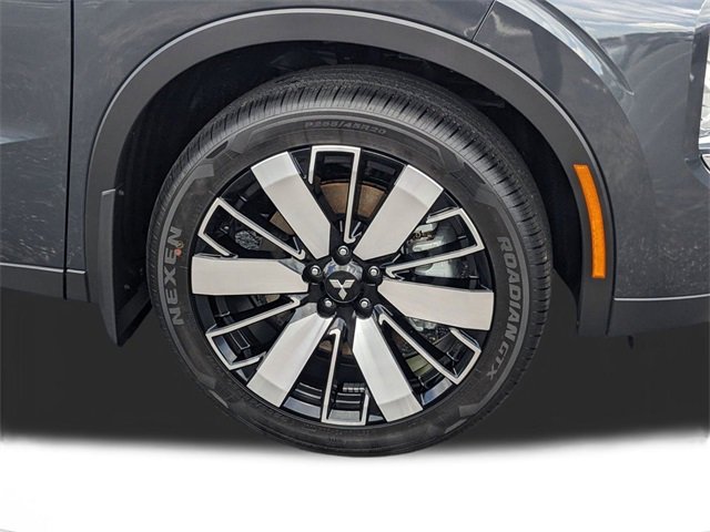 New 2025 Mitsubishi Outlander SE image 10