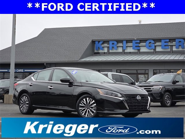 Used 2023 Nissan Altima 2.5 SV image 1