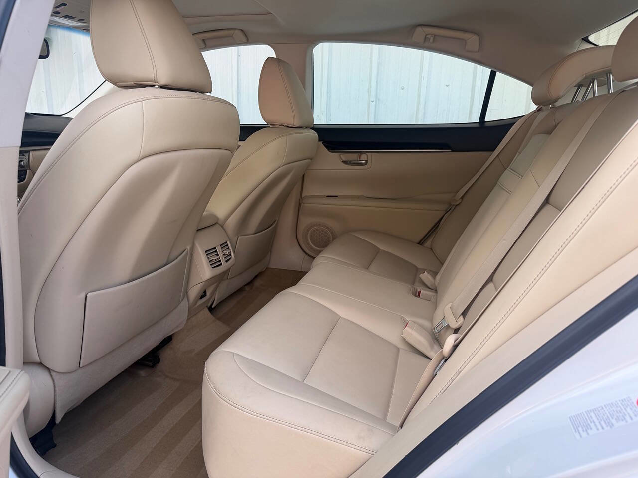 Used 2013 Lexus ES 350 FWD image 22
