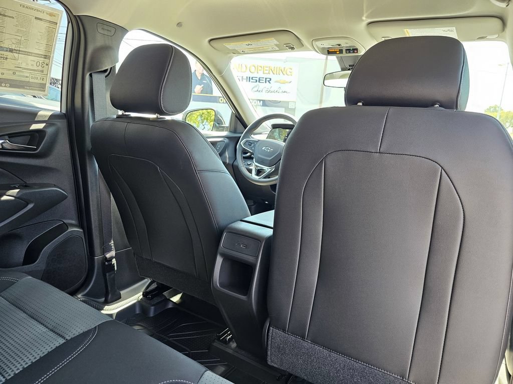 New 2026 Chevrolet Trax LT w/ Driver Confidence Package FWD image 13