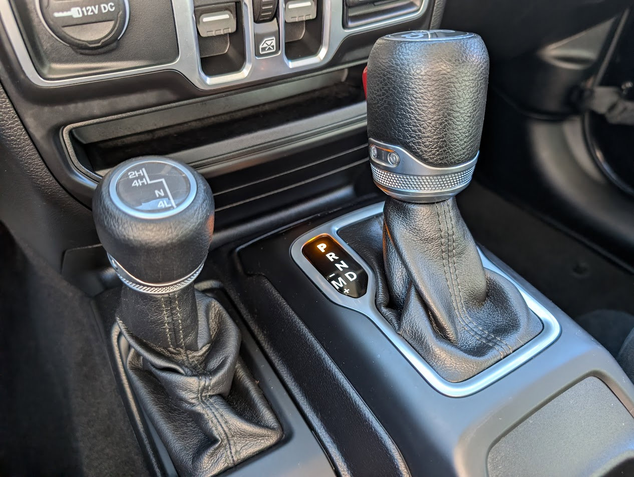 Used 2018 Jeep Wrangler Unlimited Sport S image 25