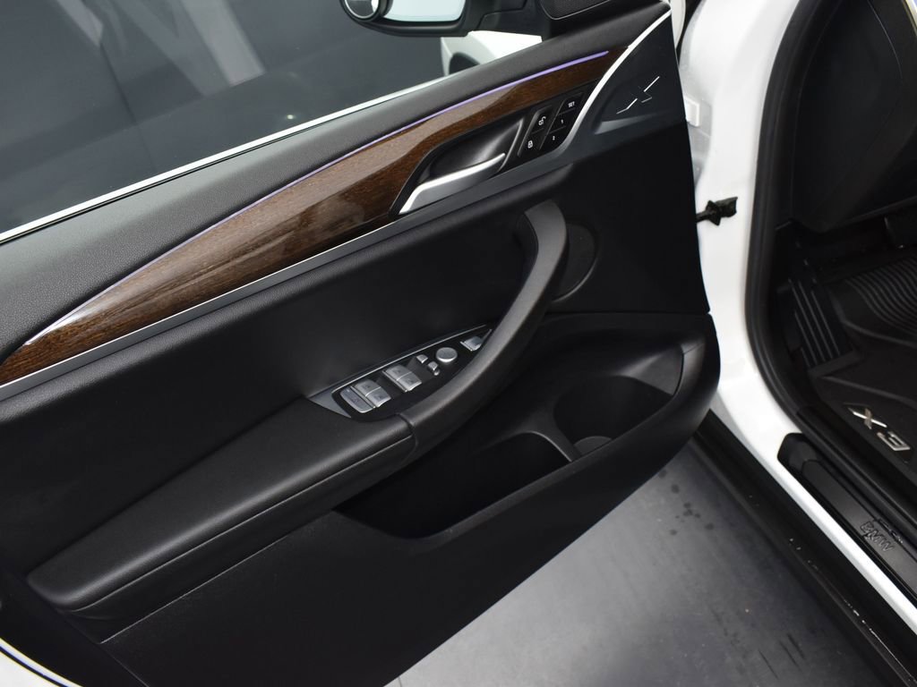 Used 2024 BMW X3 xDrive30i AWD/4WD image 9