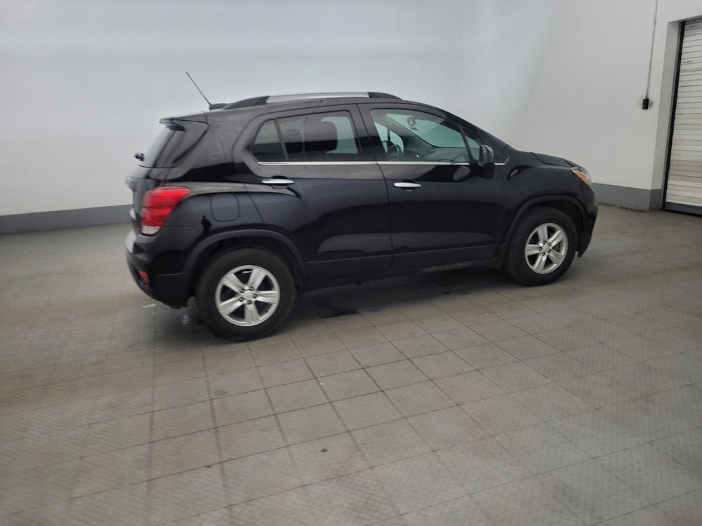 Used 2020 Chevrolet Trax LT w/ LT Convenience Package image 10