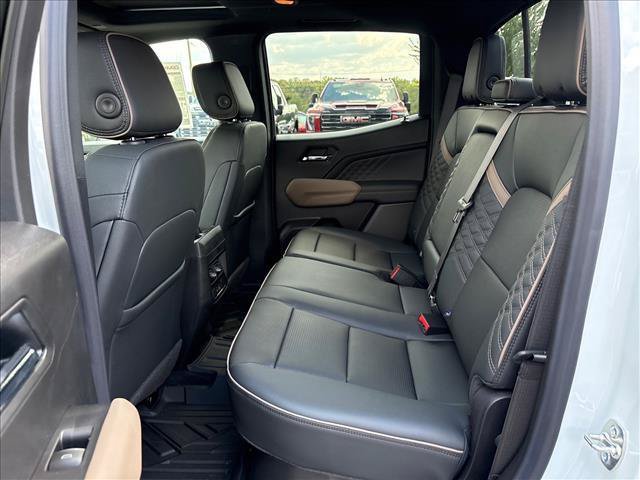 New 2026 GMC Canyon Denali AWD/4WD image 8