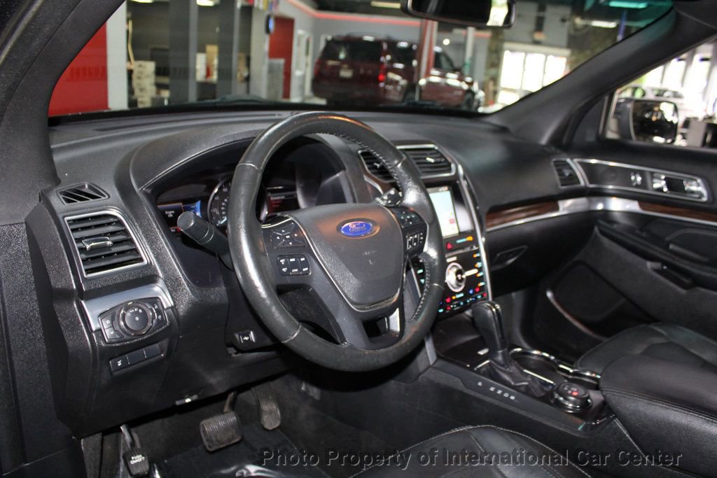 Used 2017 Ford Explorer Limited image 12