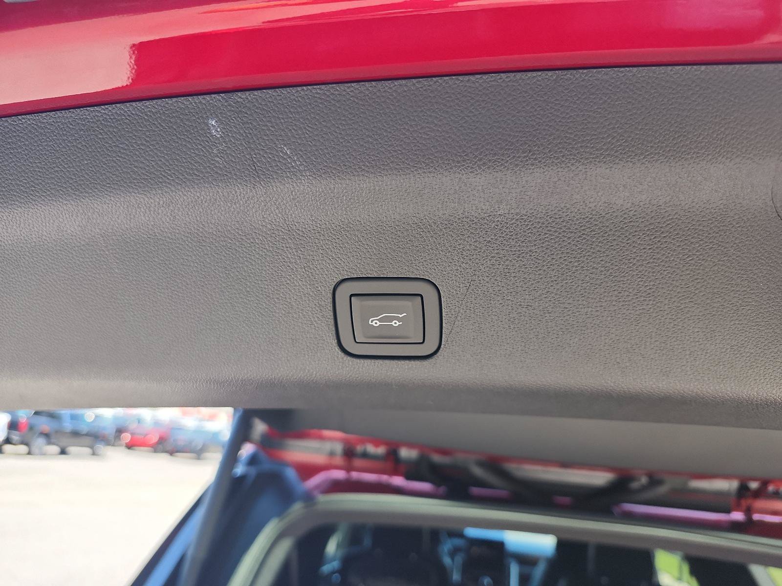 New 2026 GMC Yukon XL Denali AWD/4WD image 9