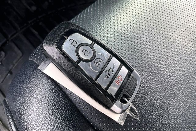 Used 2023 Ford F150 Lariat image 10
