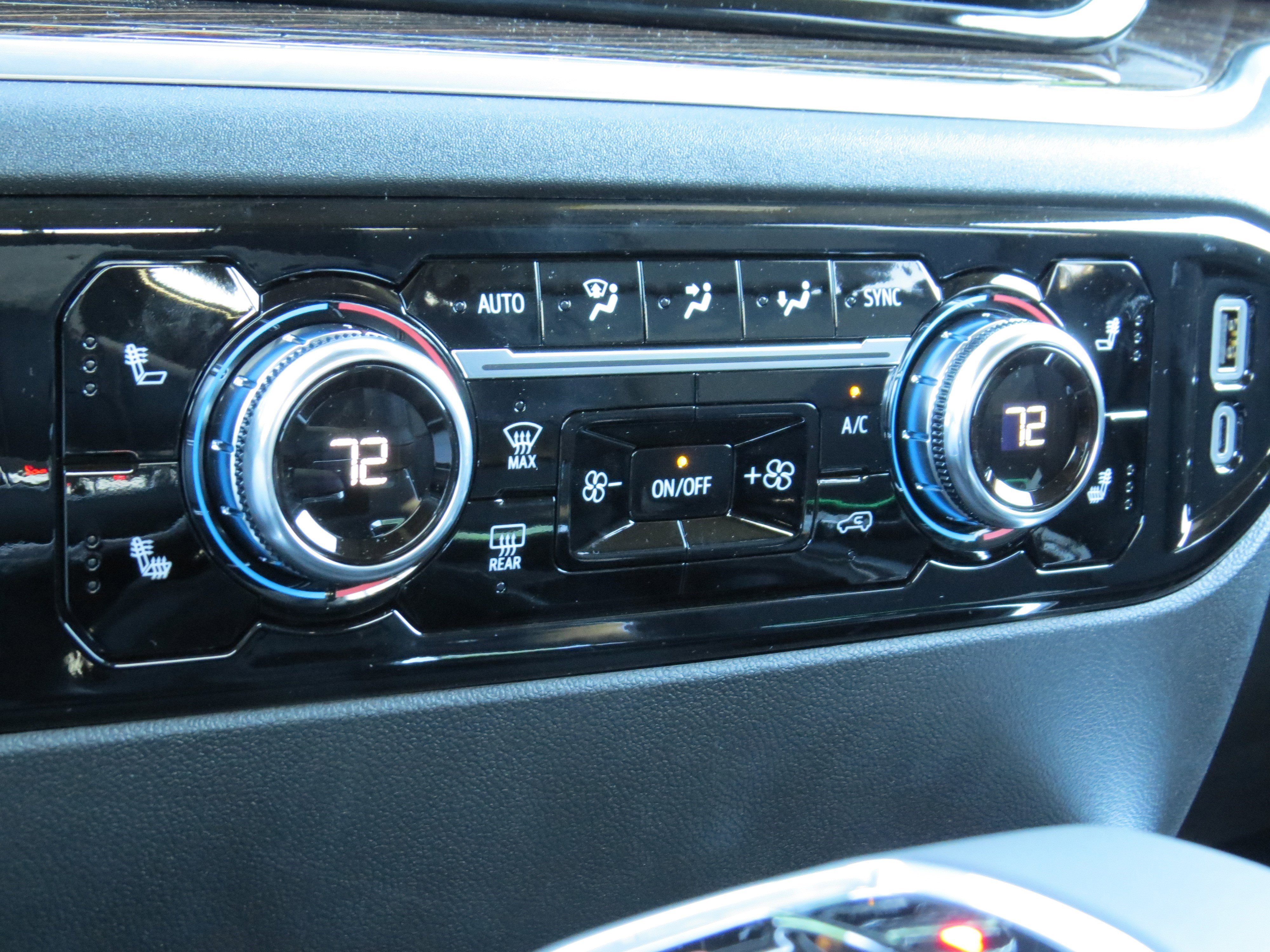 New 2025 GMC Sierra 1500 Elevation w/ Elevation Premium Package image 29