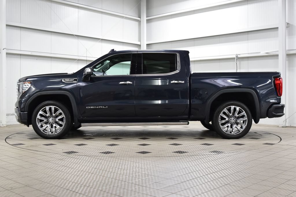 Used 2023 GMC Sierra 1500 Denali w/ Denali Reserve Package AWD/4WD image 4