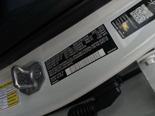 New 2026 Volvo EX30 Cross Country Ultra w/ Protection Package Premier AWD/4WD image 35