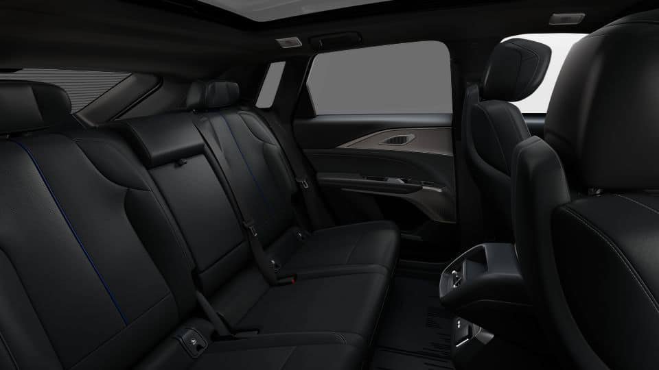 New 2027 Cadillac Lyriq Premium Luxury w/ LPO, Floor Liner Package AWD/4WD image 43