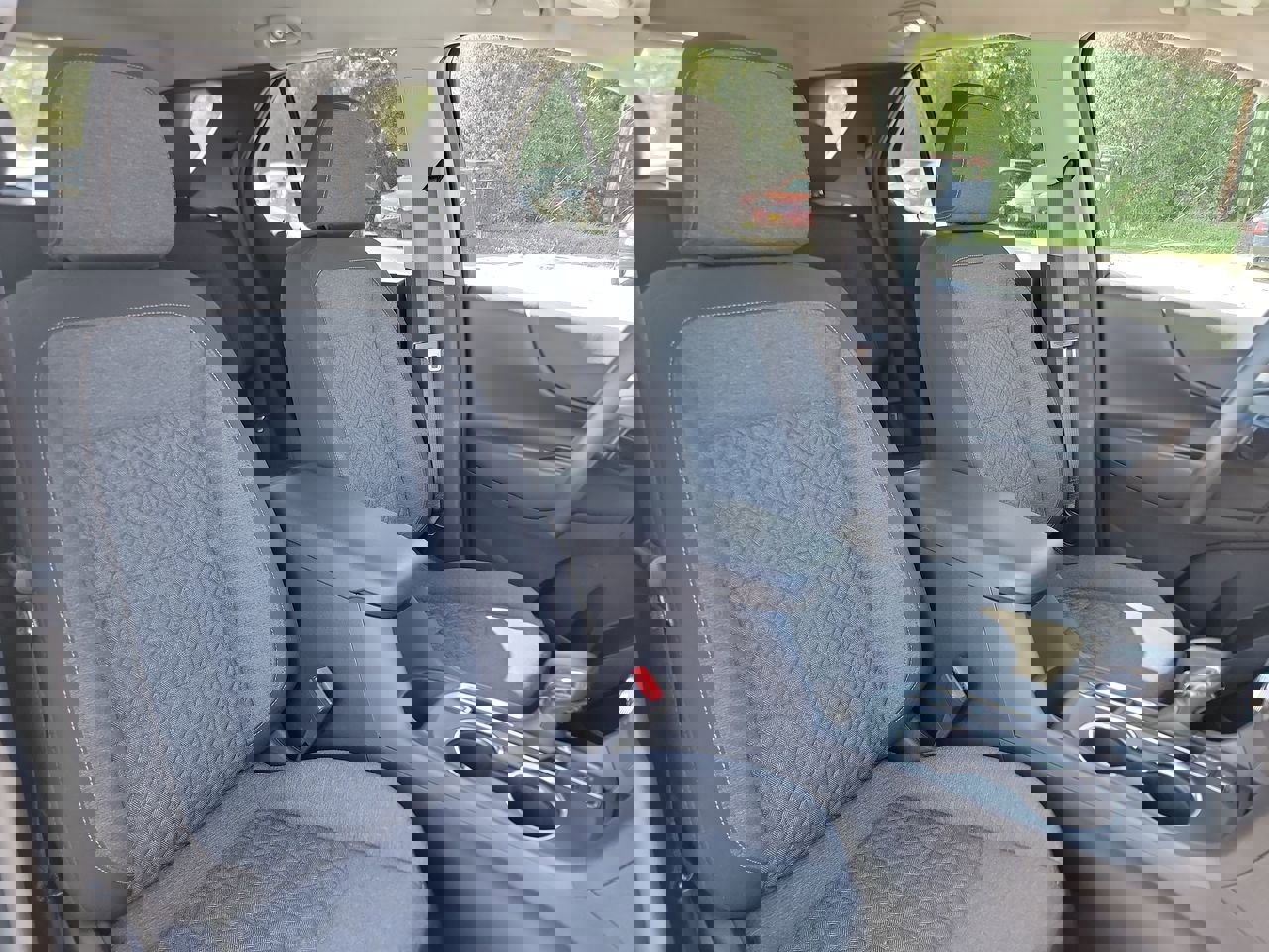 Used 2023 Chevrolet Equinox LT image 19