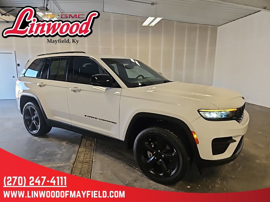 Used 2023 Jeep Grand Cherokee Altitude