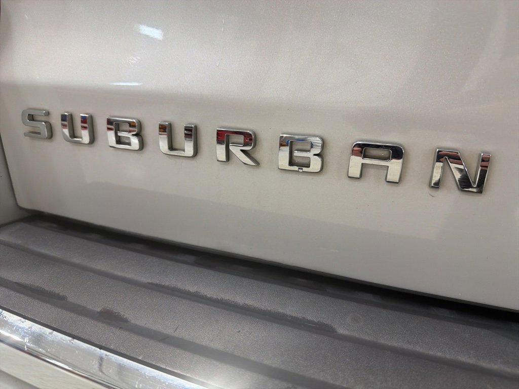 Used 2017 Chevrolet Suburban Premier image 12