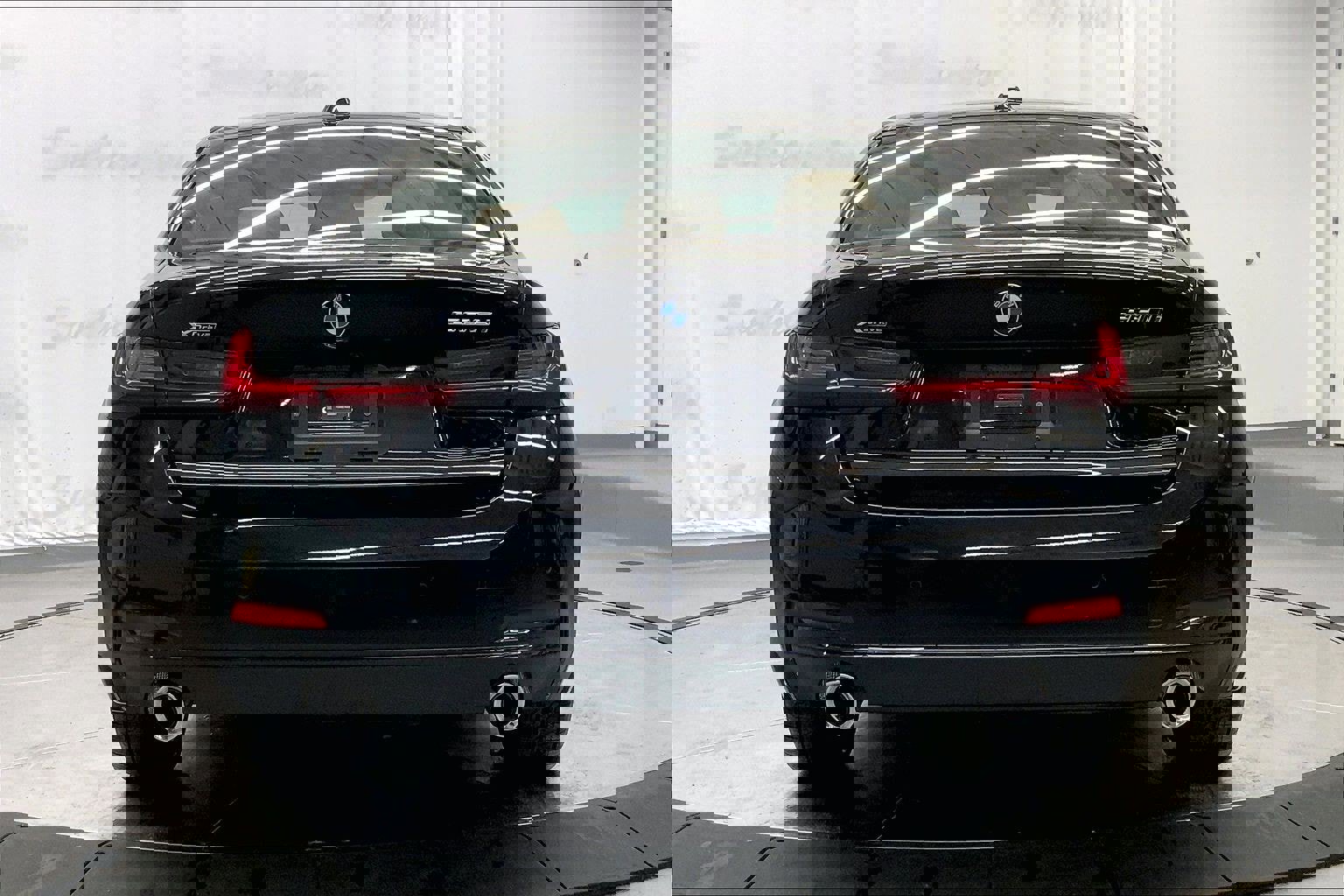 Used 2024 BMW 330i xDrive Sedan w/ Convenience Package image 3