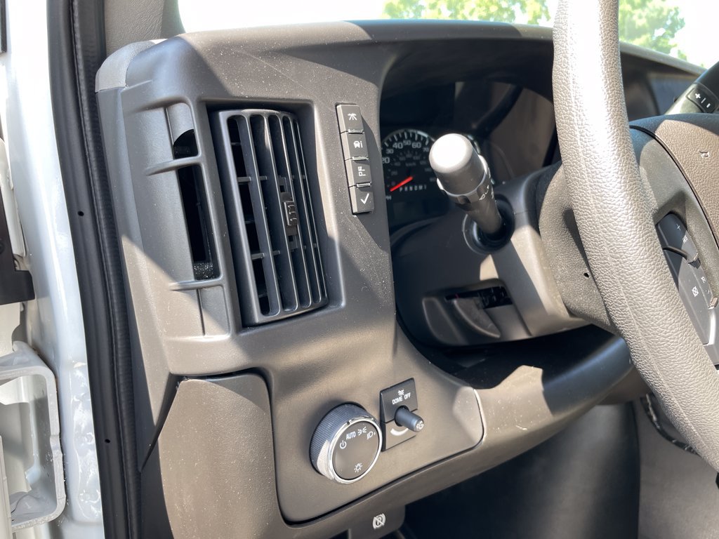 New 2025 GMC Savana 4500 w/ Power Convenience Package RWD image 26