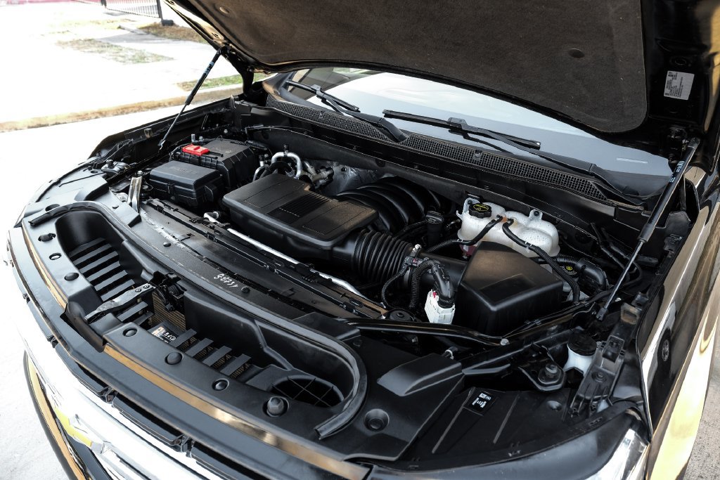 Used 2024 Chevrolet Suburban LT RWD image 52