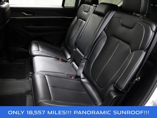 Used 2023 Jeep Grand Cherokee L Limited AWD/4WD image 12