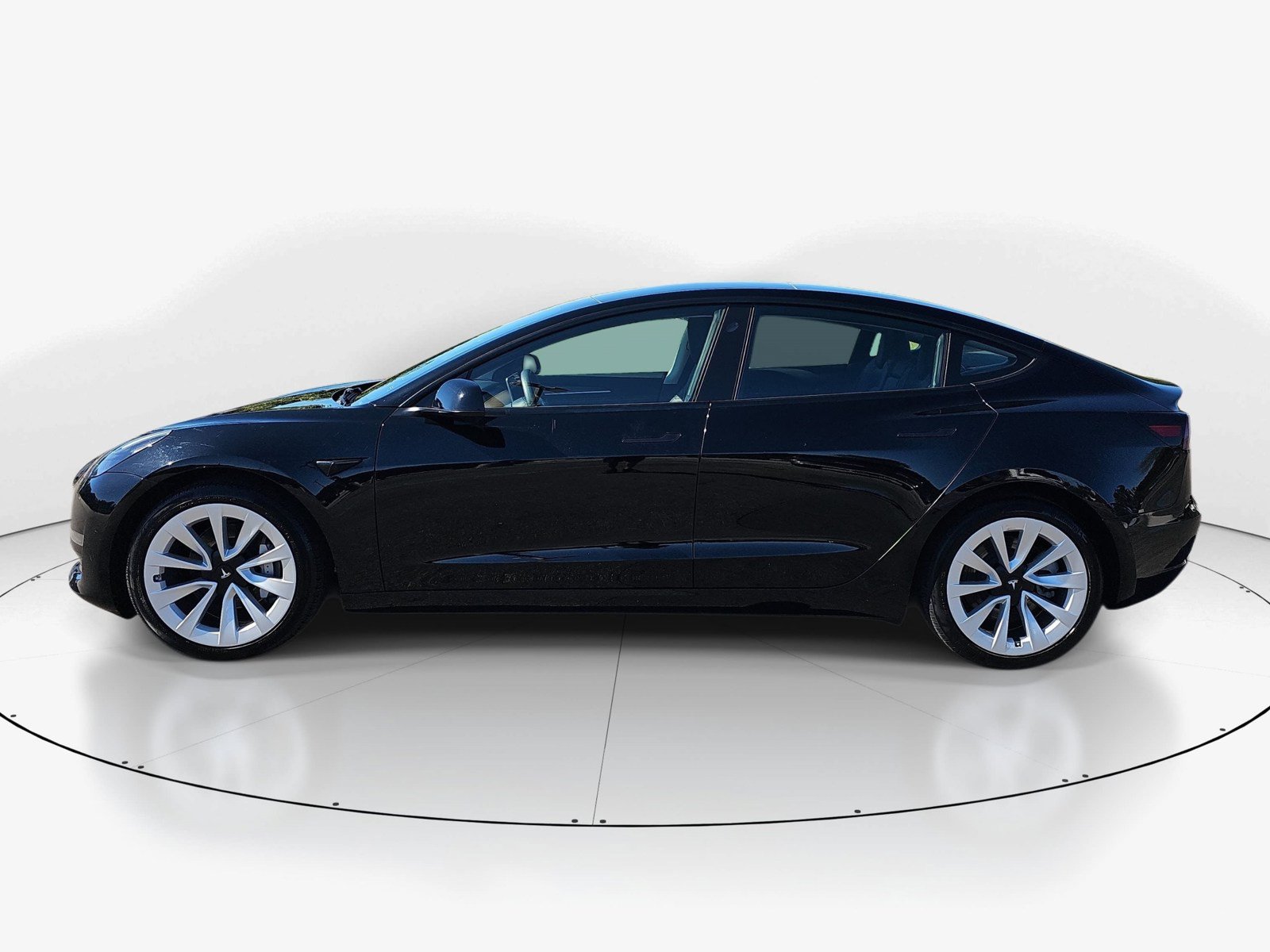 Used 2023 Tesla Model 3 Standard Range RWD image 7