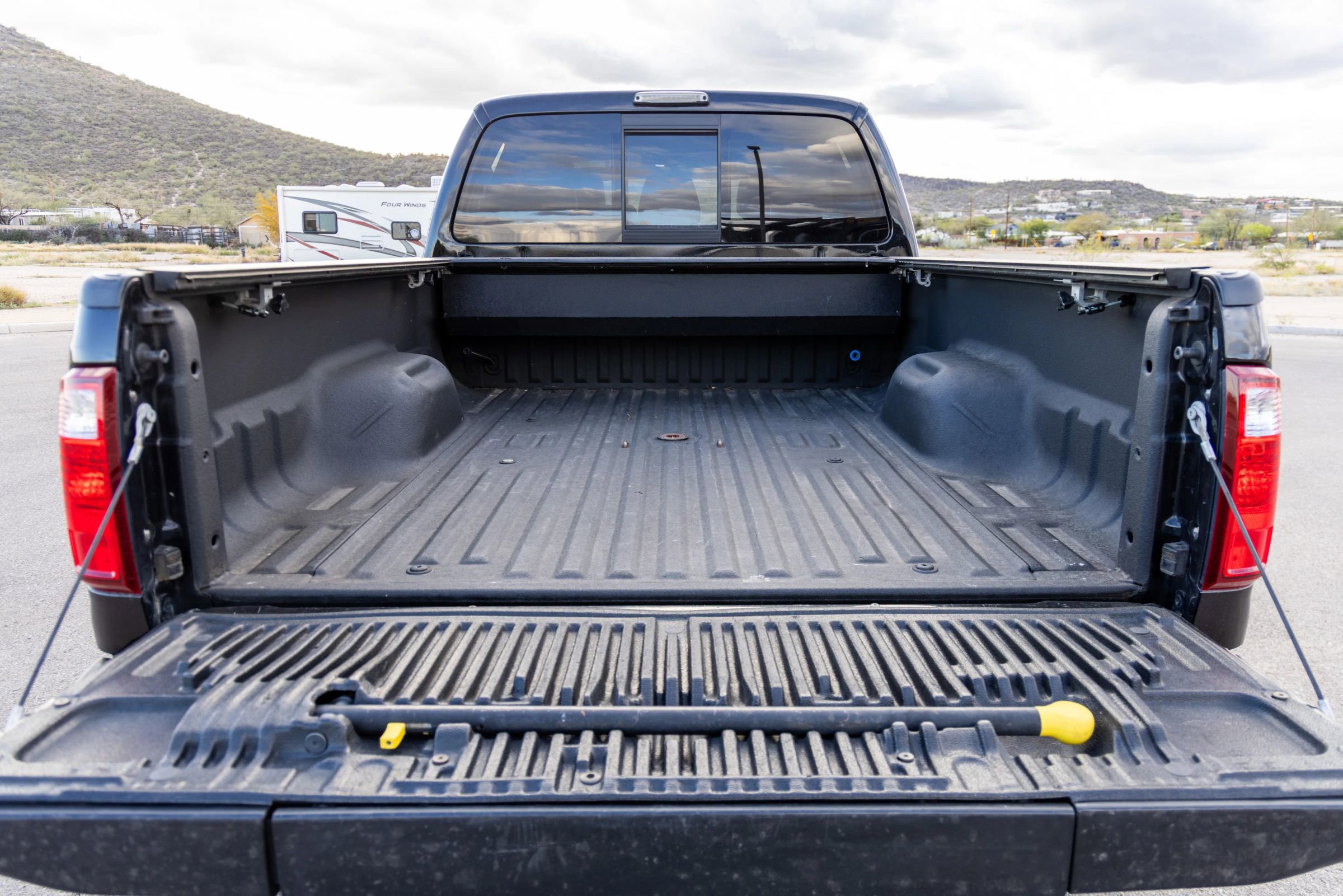 Used 2016 Ford F350 King Ranch w/ King Ranch w/Chrome Package AWD/4WD image 5