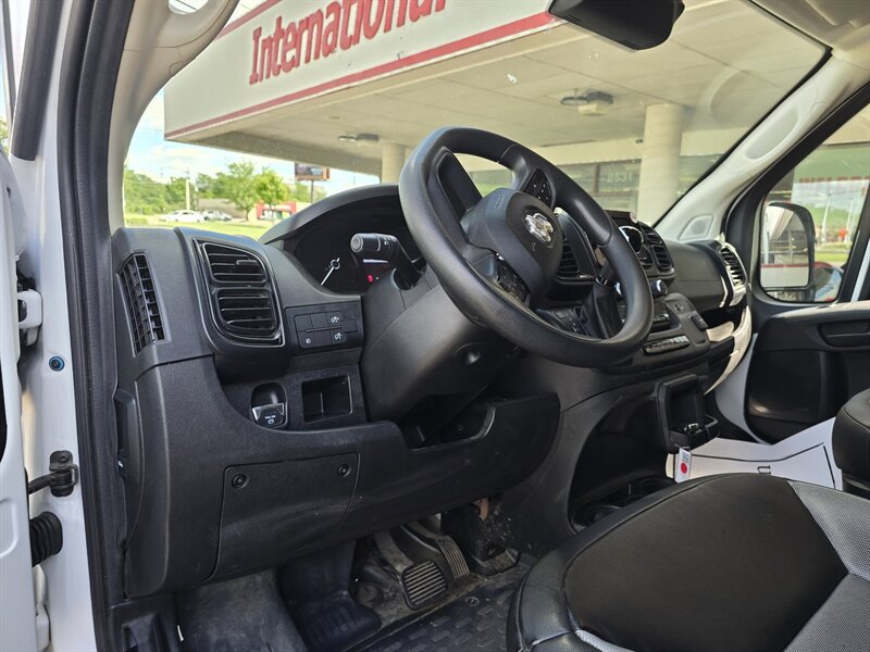 Used 2025 RAM ProMaster 3500 w/ Convenience Group FWD image 7