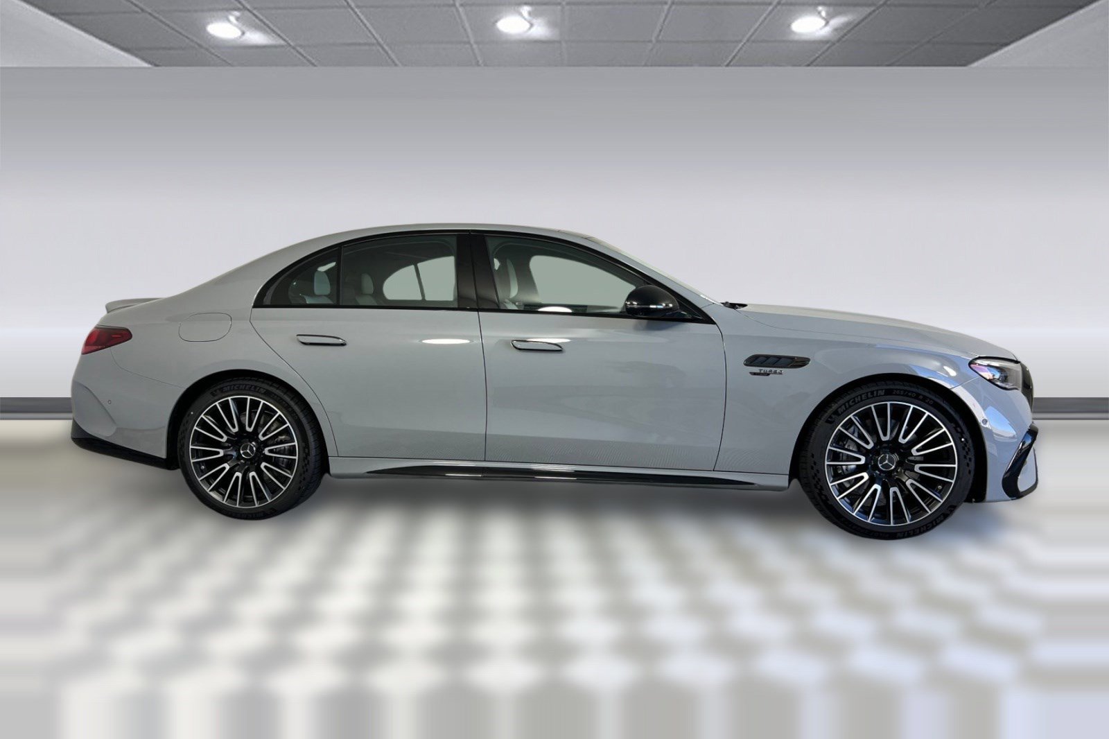 New 2026 Mercedes-Benz E 53 AMG e 4MATIC Sedan image 7