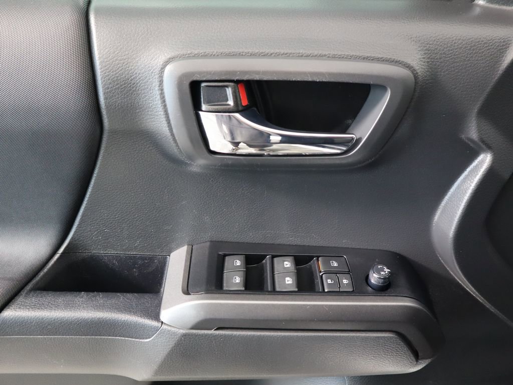 Used 2023 Toyota Tacoma TRD Sport image 24