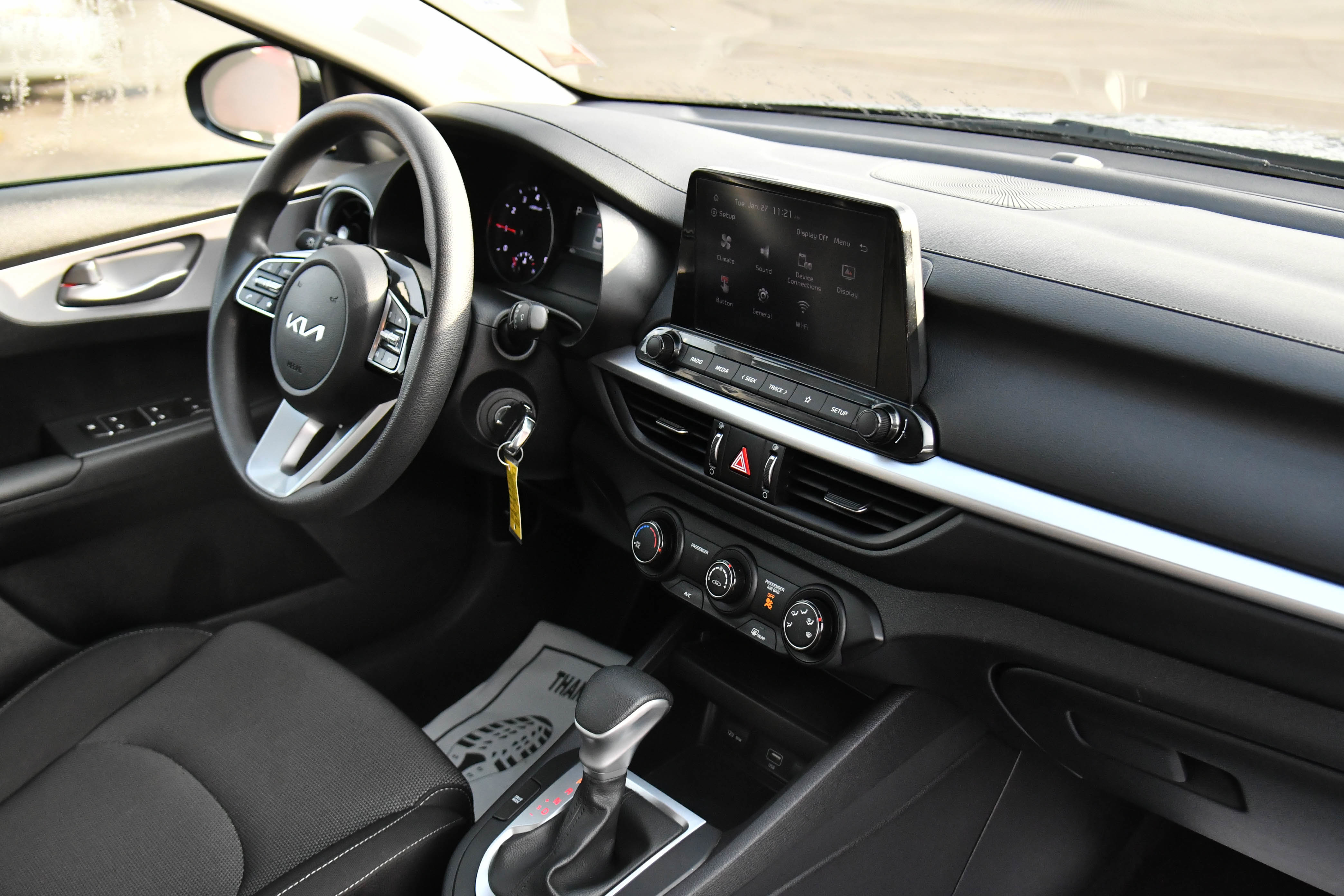 Used 2024 Kia Forte LXS image 35