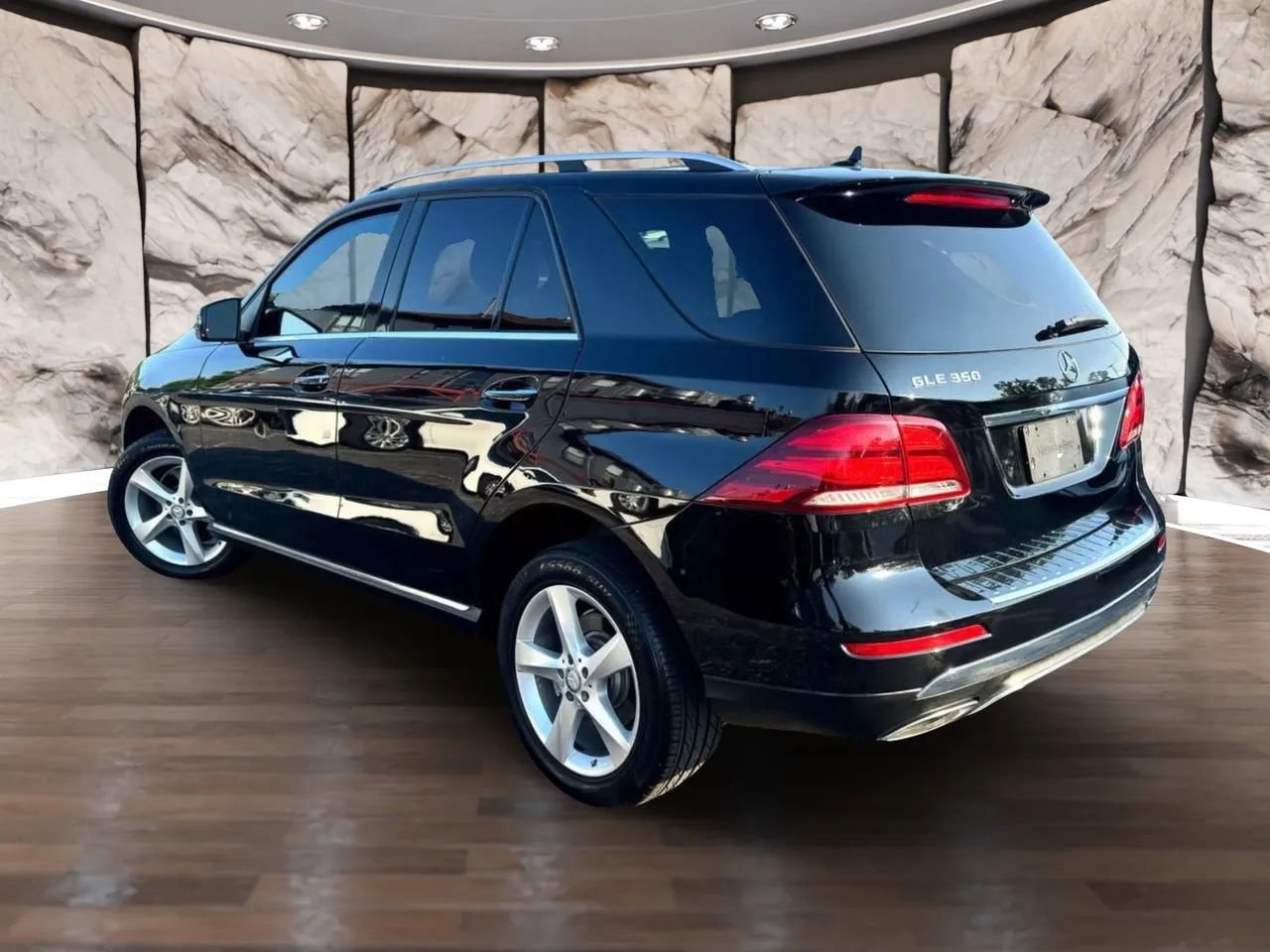 Used 2017 Mercedes-Benz GLE 350 image 7