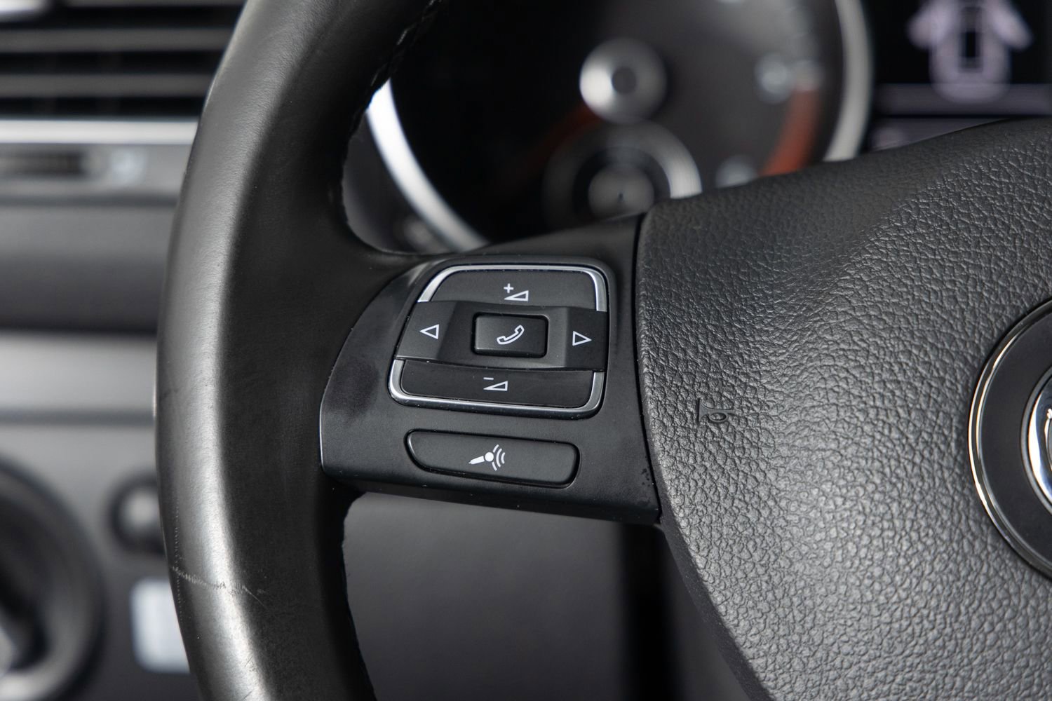 Used 2014 Volkswagen Jetta TDI image 30