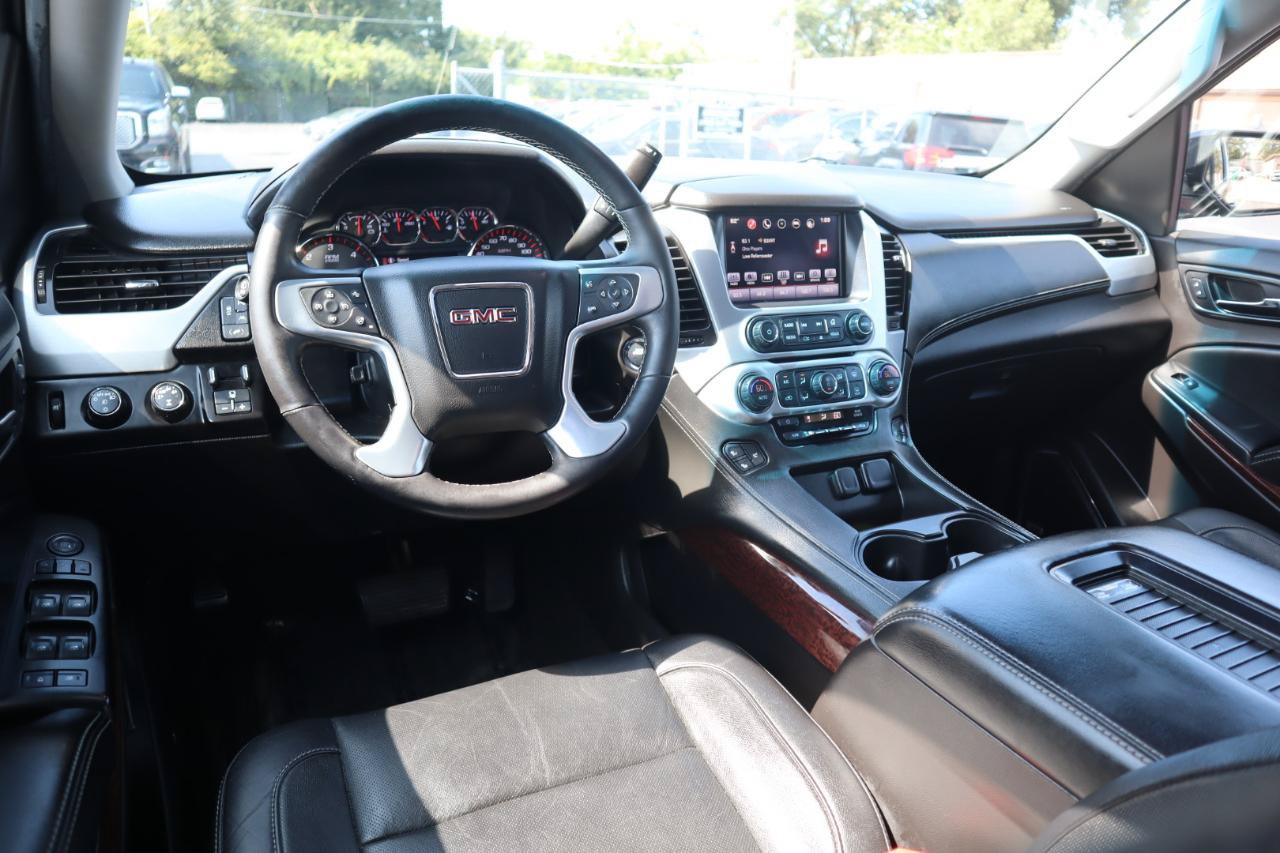 Used 2016 GMC Yukon XL SLT w/ Open Road Package AWD/4WD image 19