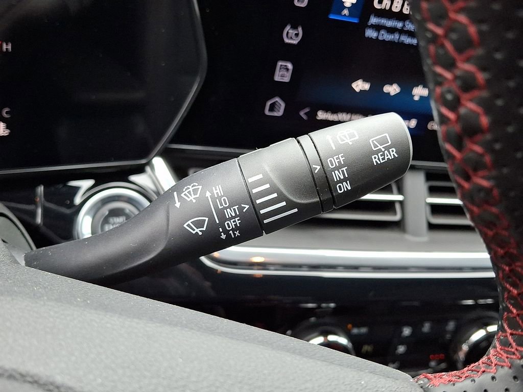 Used 2024 Chevrolet Trax RS w/ Driver Confidence Package image 25