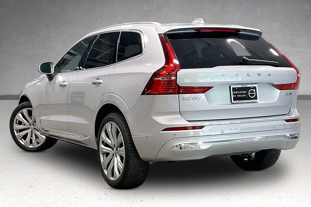Certified 2023 Volvo XC60 B5 Ultimate w/ Climate Package AWD/4WD image 4
