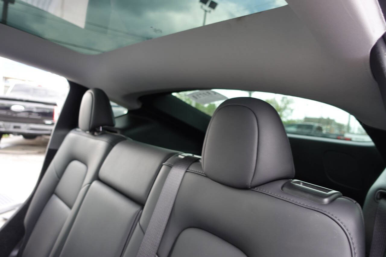 Used 2024 Tesla Model Y Long Range image 16