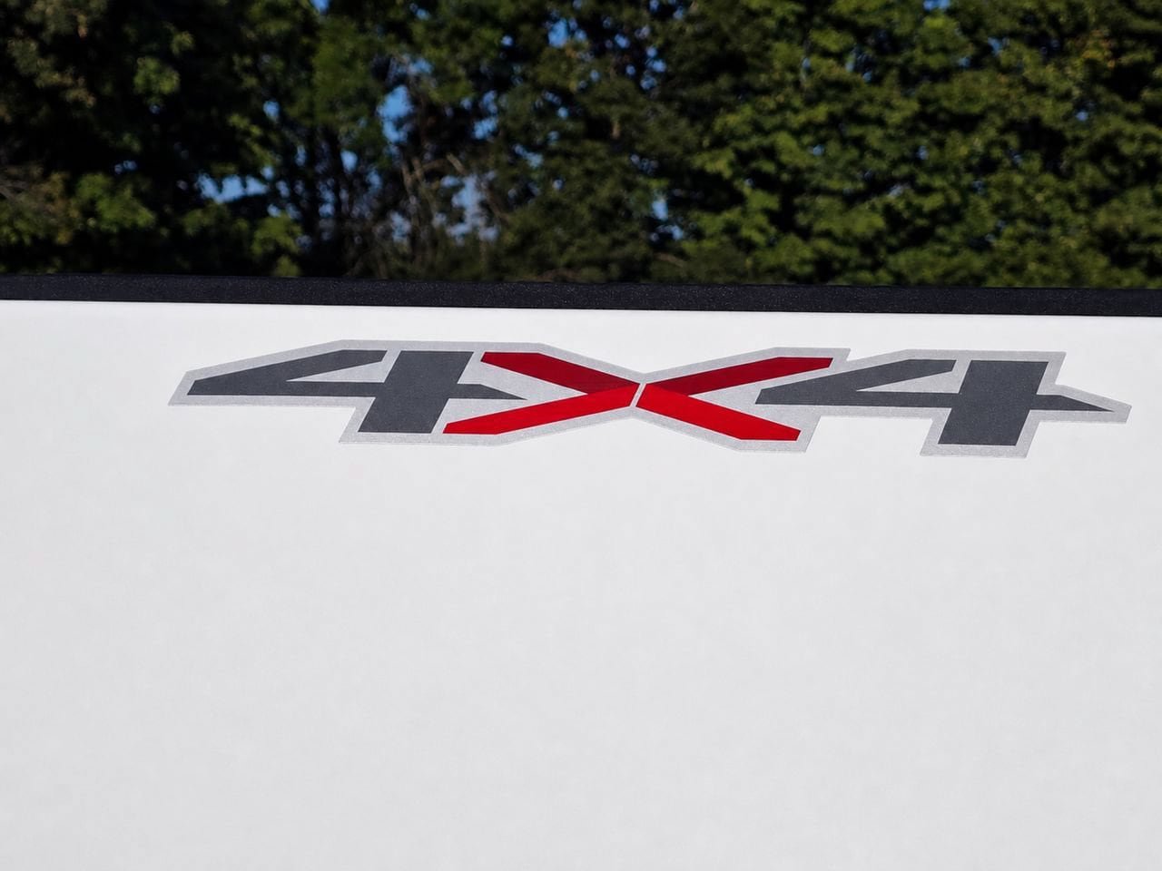 Certified 2020 Chevrolet Silverado 1500 LT AWD/4WD image 9