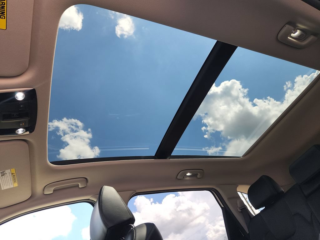 Used 2025 Kia Sorento S w/ Panoramic Sunroof Package AWD/4WD image 18