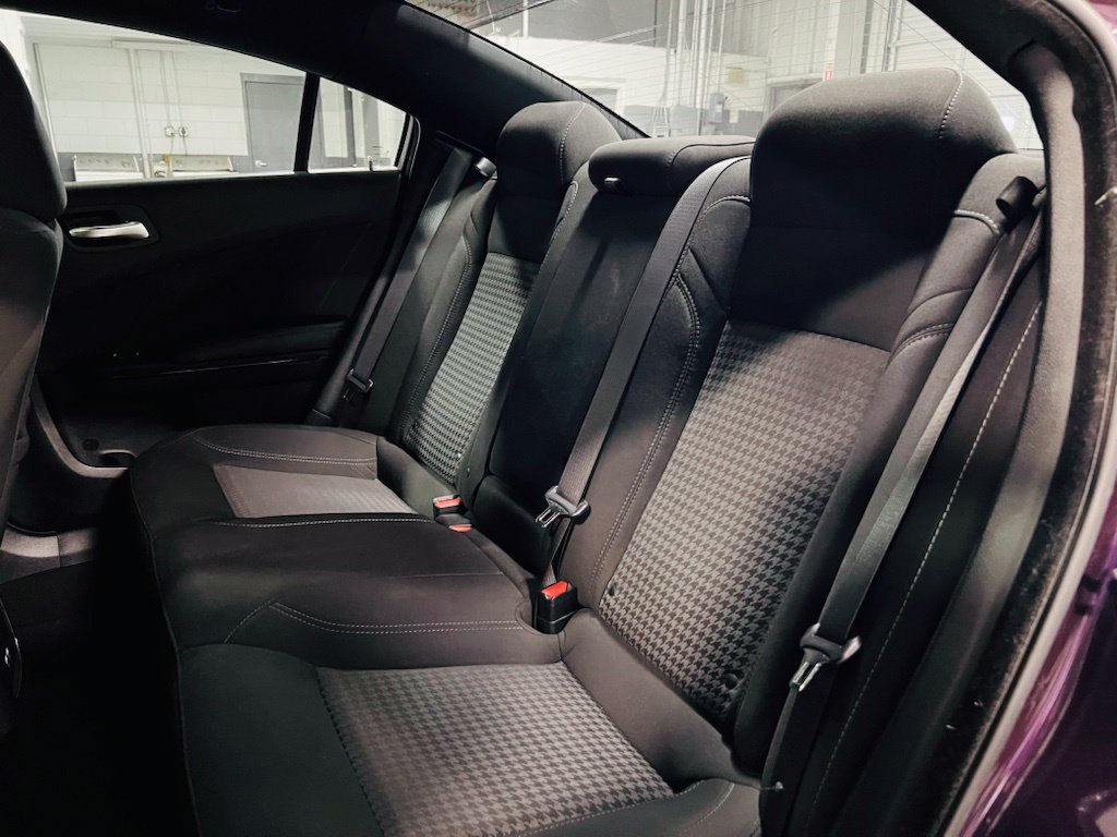 Used 2020 Dodge Charger SXT w/ Driver Convenience Group AWD/4WD image 25