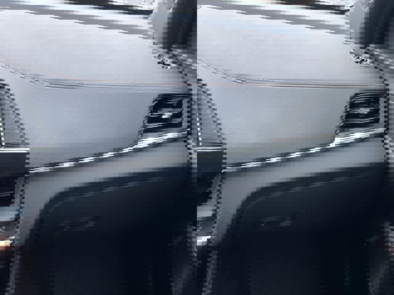 Used 2023 Cadillac CT4 Sport w/ Technology Package image 16