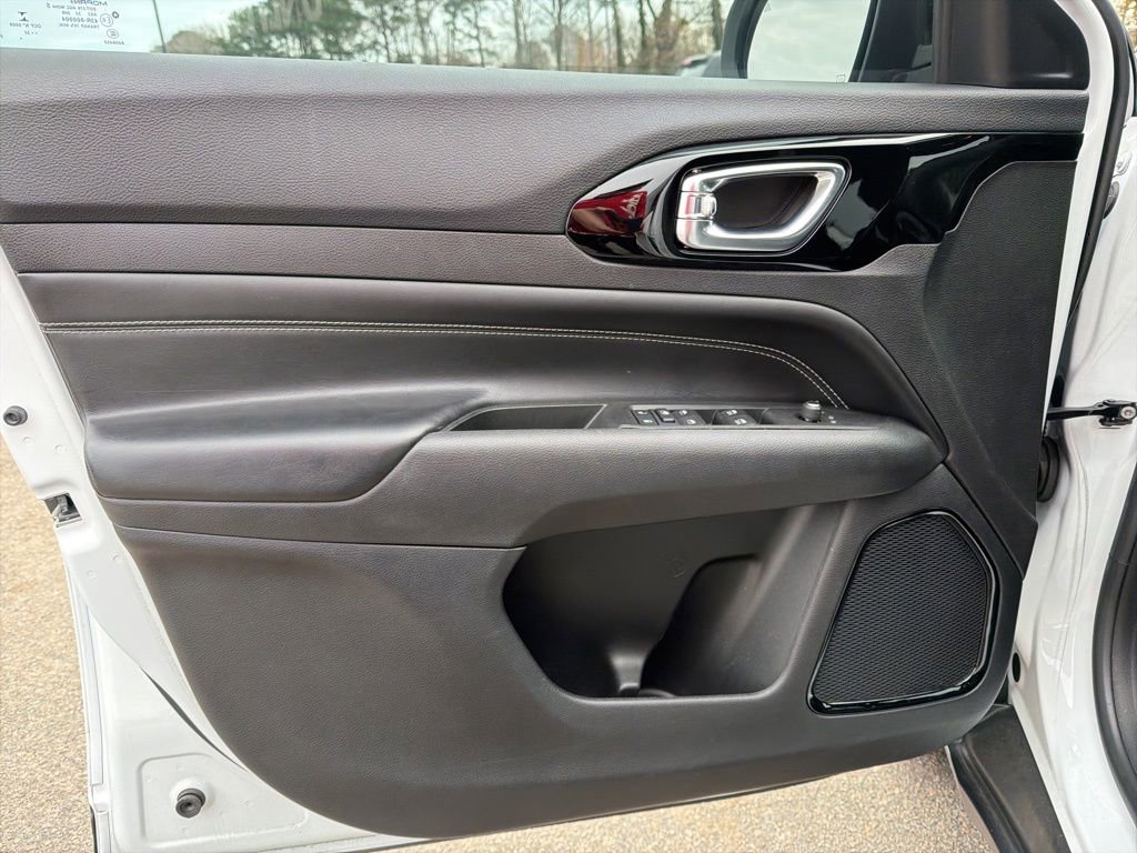 Used 2022 Jeep Compass Altitude image 12